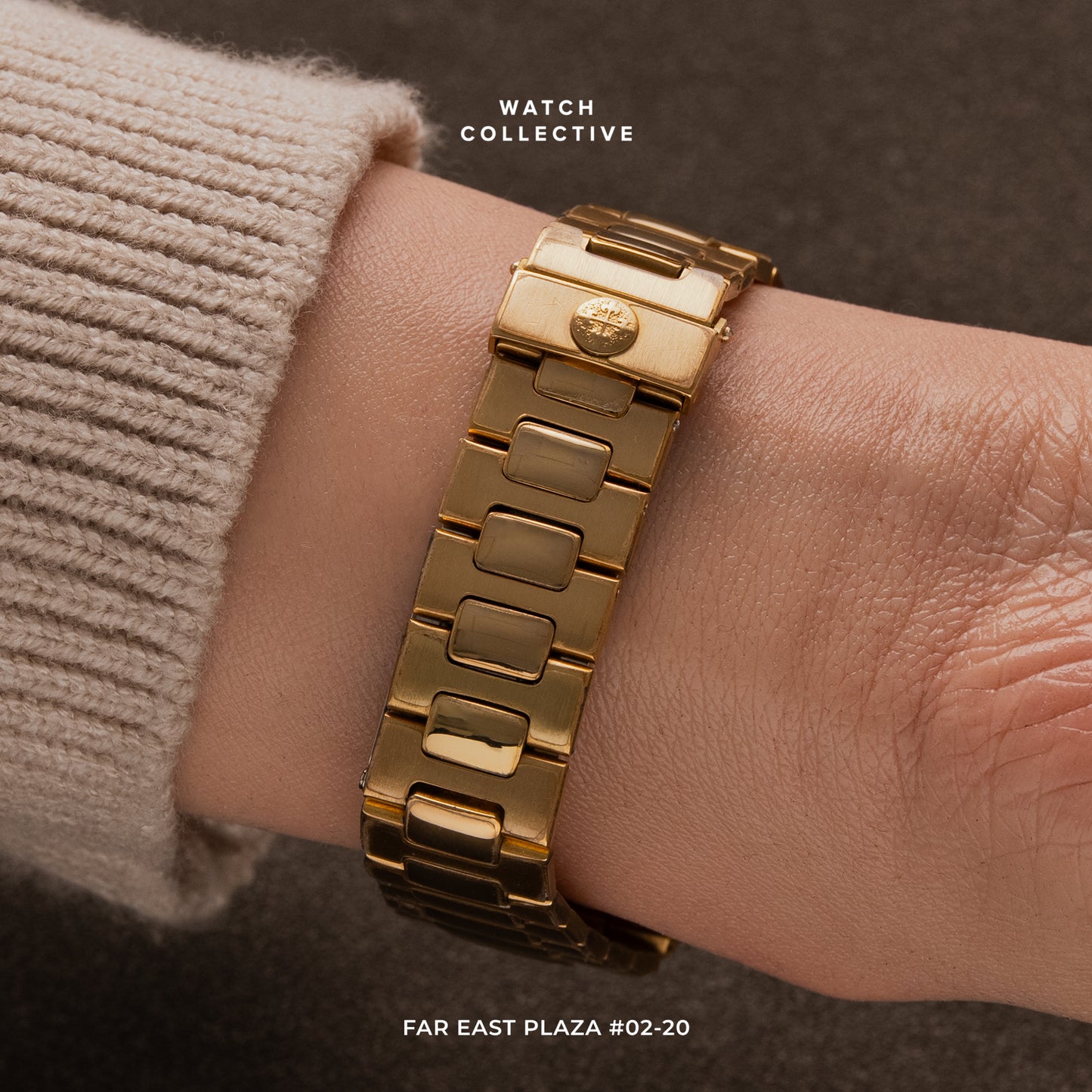 Patek Philippe Nautilus Lady Factory Diamonds 18k Yellow Gold 33mm Quartz 3900/3