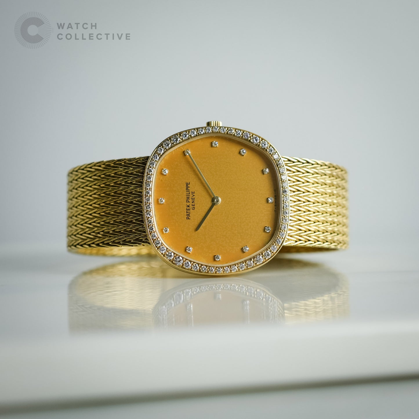 Patek Philippe Vintage Integrated Bracelet Yellow Gold Watch, Factory Diamonds