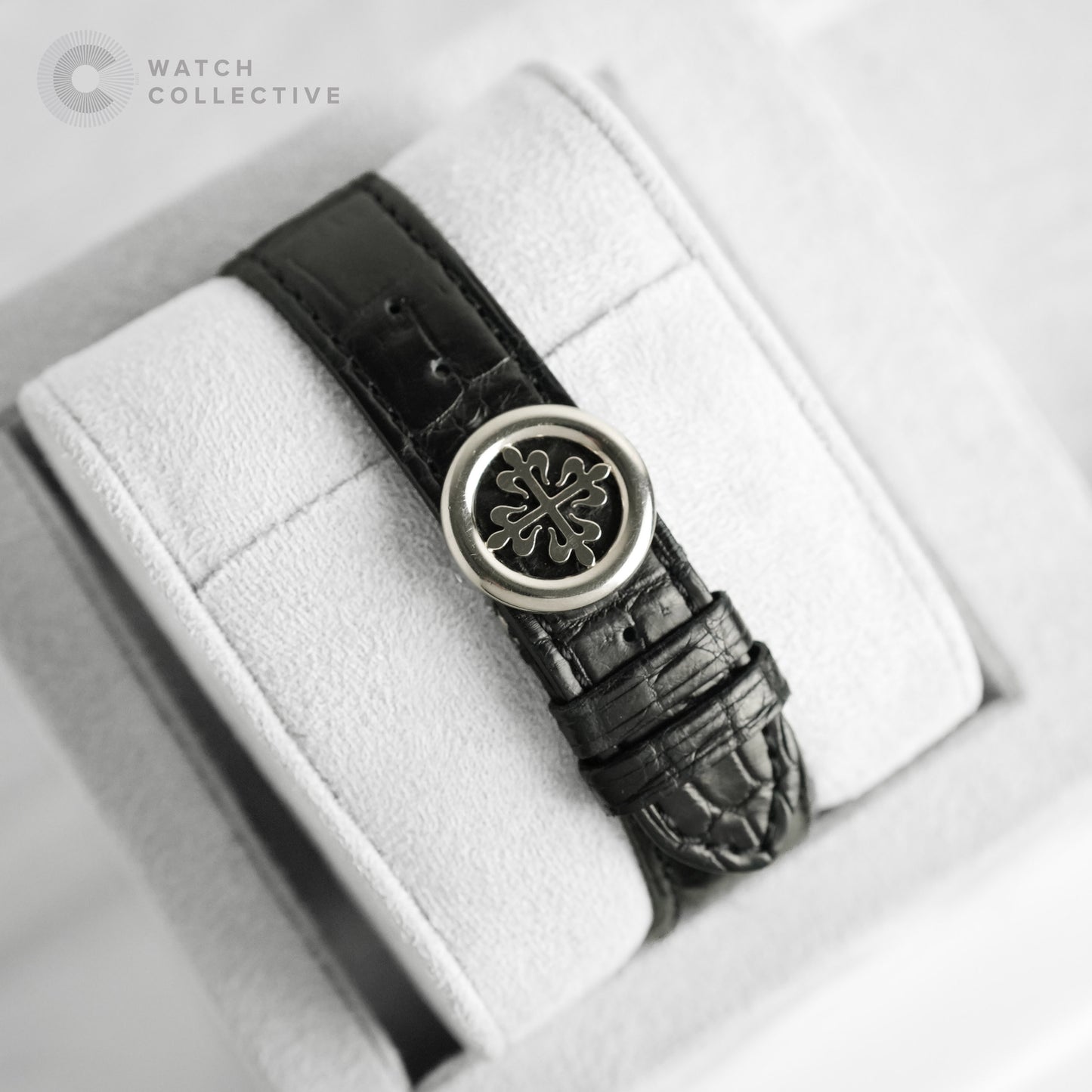 Patek Philippe Annual Calendar White Gold 38.5mm Automatic 5396G-014