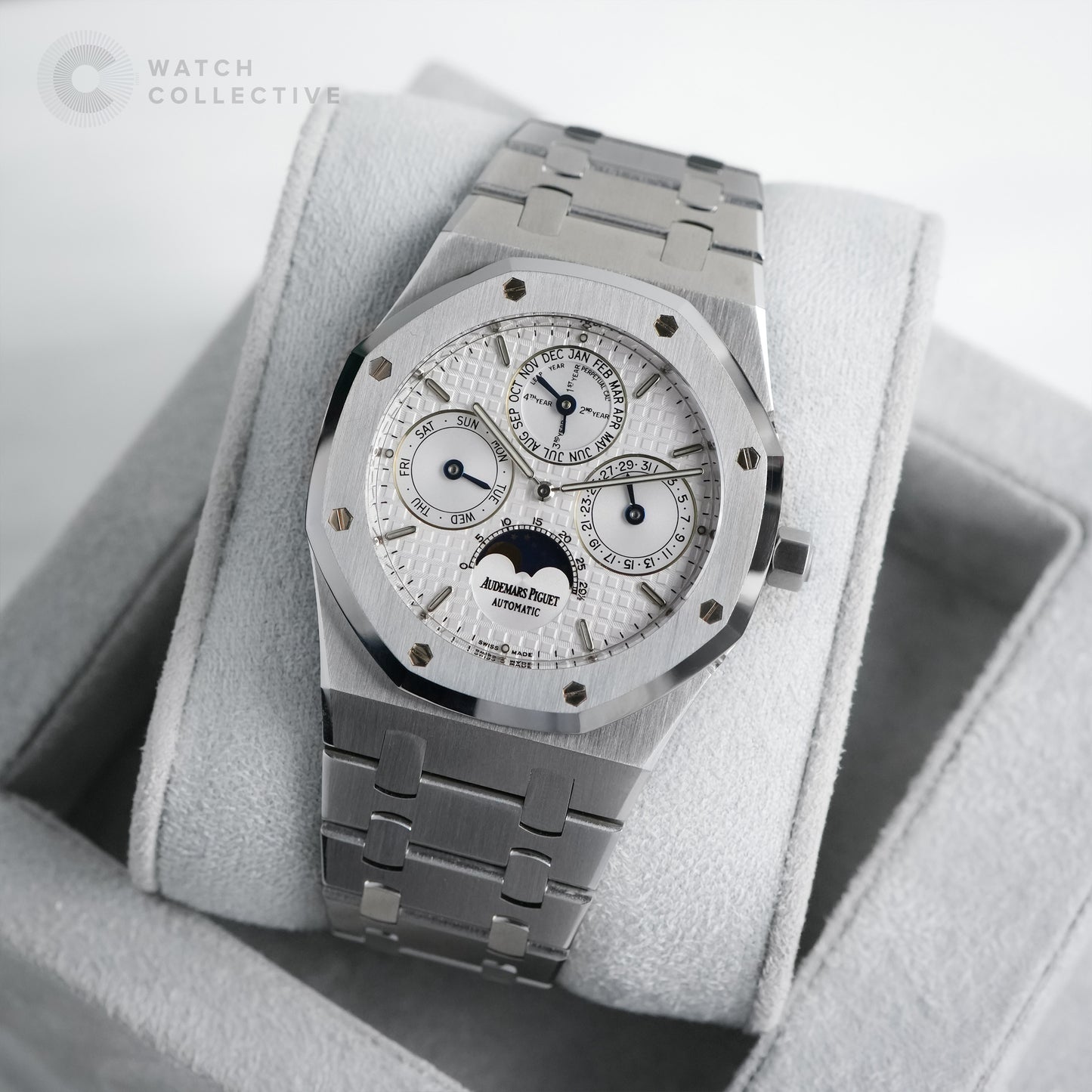 Audemars Piguet Royal Oak Perpetual Calendar Moonphase White 25820ST | Complete Set