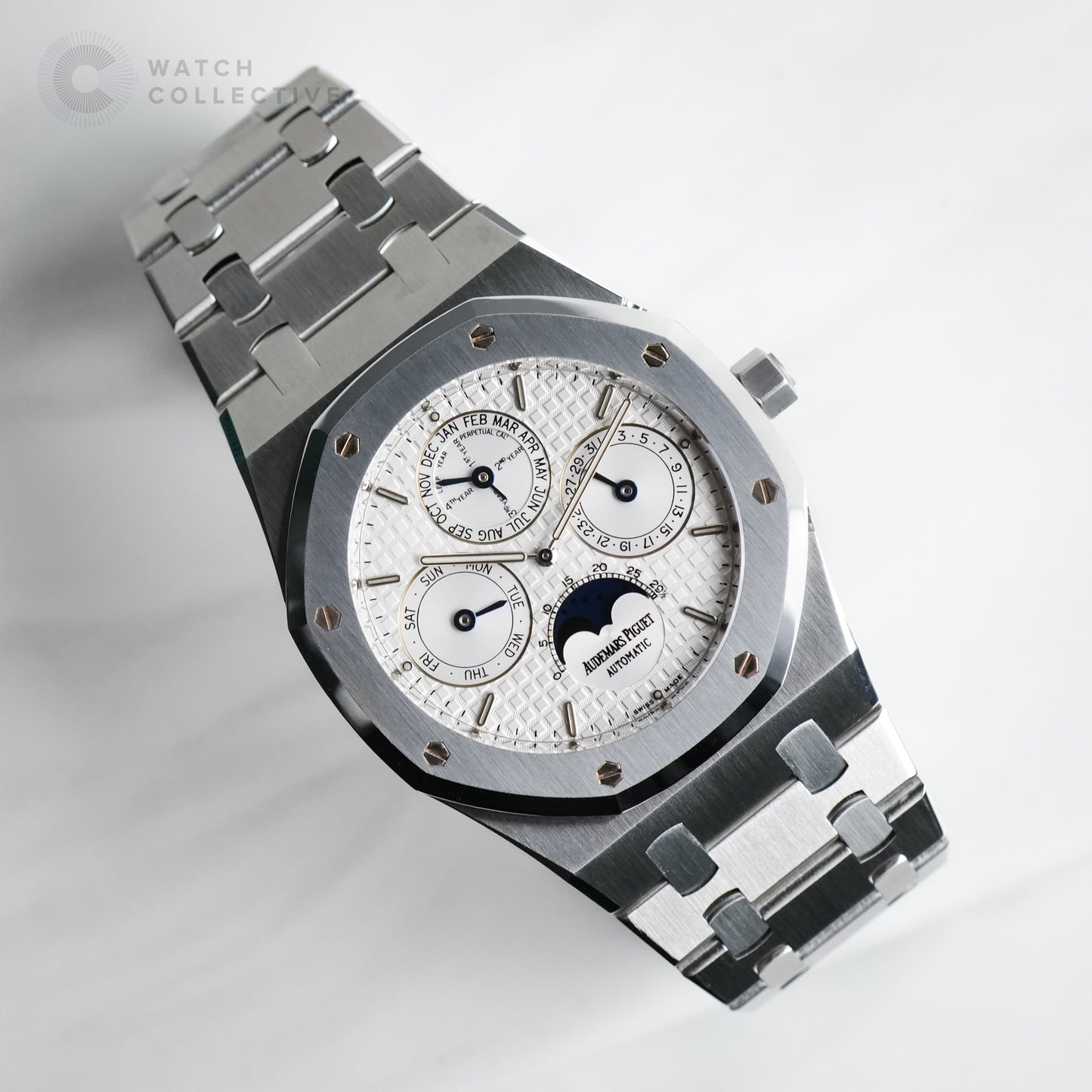 Audemars Piguet Royal Oak Perpetual Calendar Moonphase White 25820ST | Complete Set