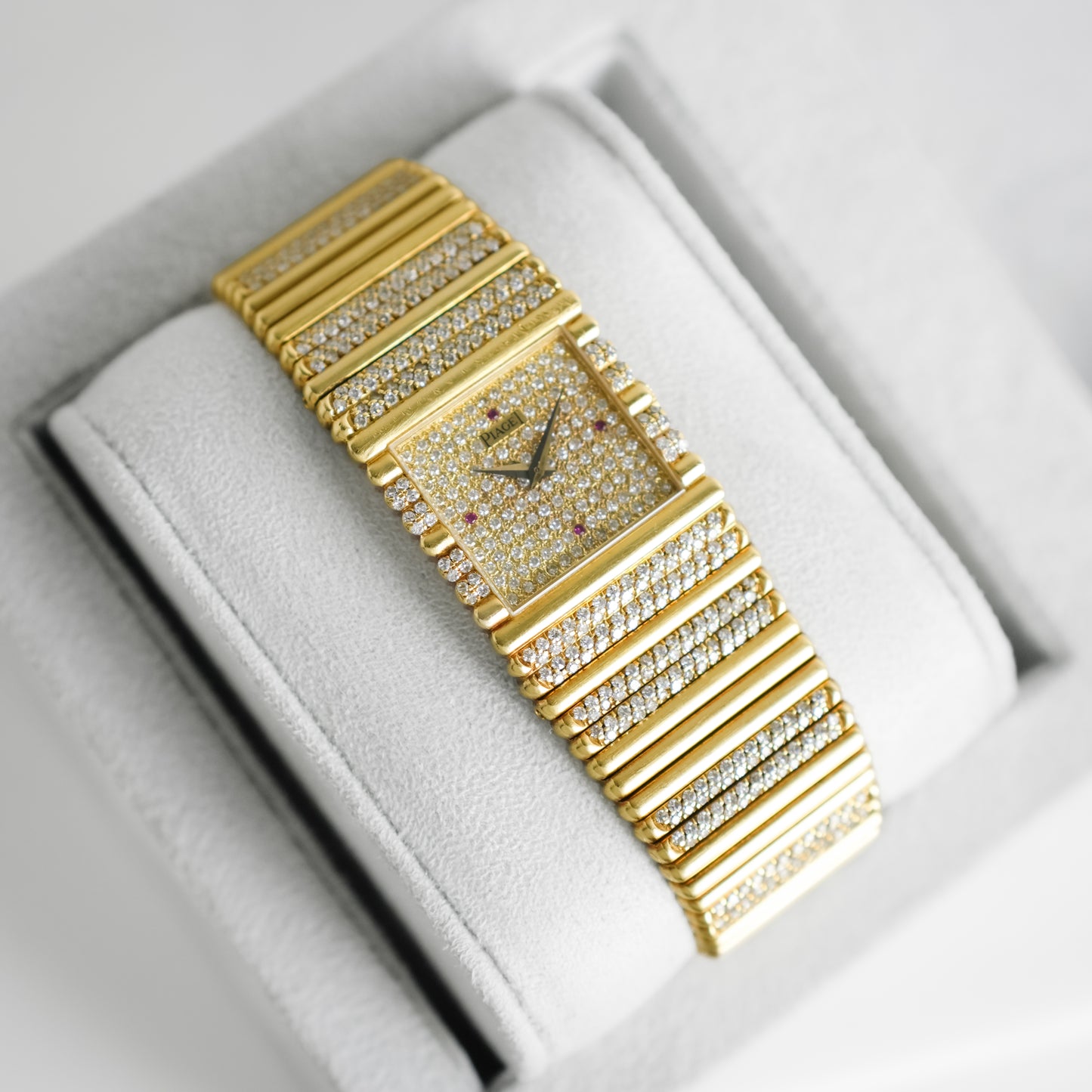 Piaget Emperador 18K Yellow Gold Factory Diamonds 25mm 9131 C 505