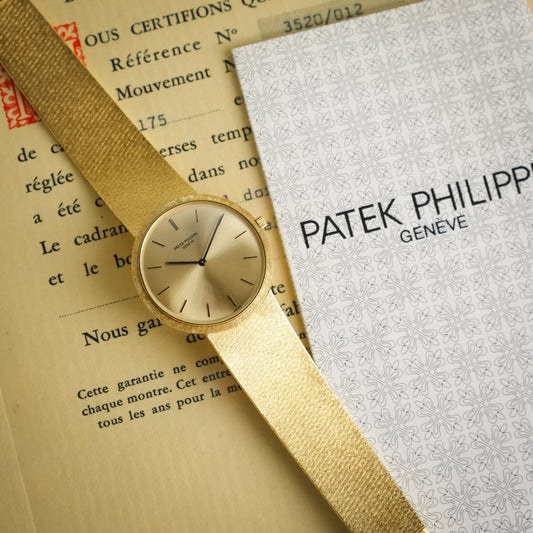 Patek Philippe Calatrava 3520/012 Champagne Dial 18k YG | Complete Set