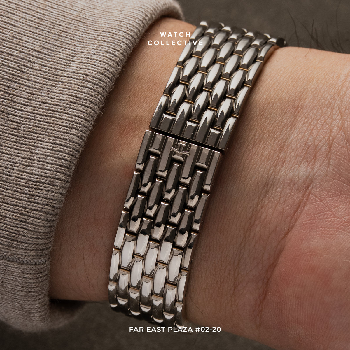 Jaeger-LeCoultre Reverso Night and Day 18k White Gold 26x42mm manual