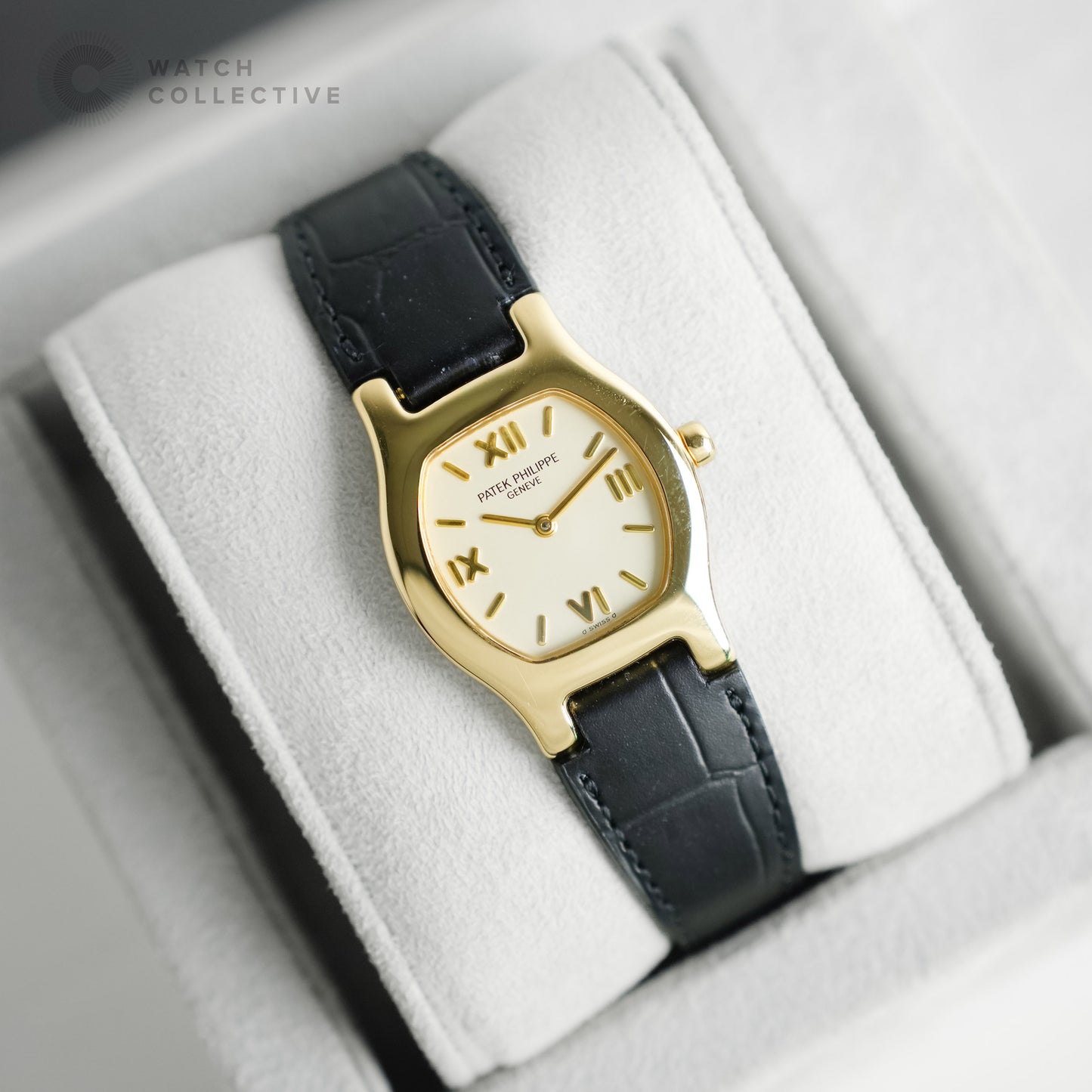 Patek Philippe Gondolo 18k Yellow Gold 26x34mm quartz 4850