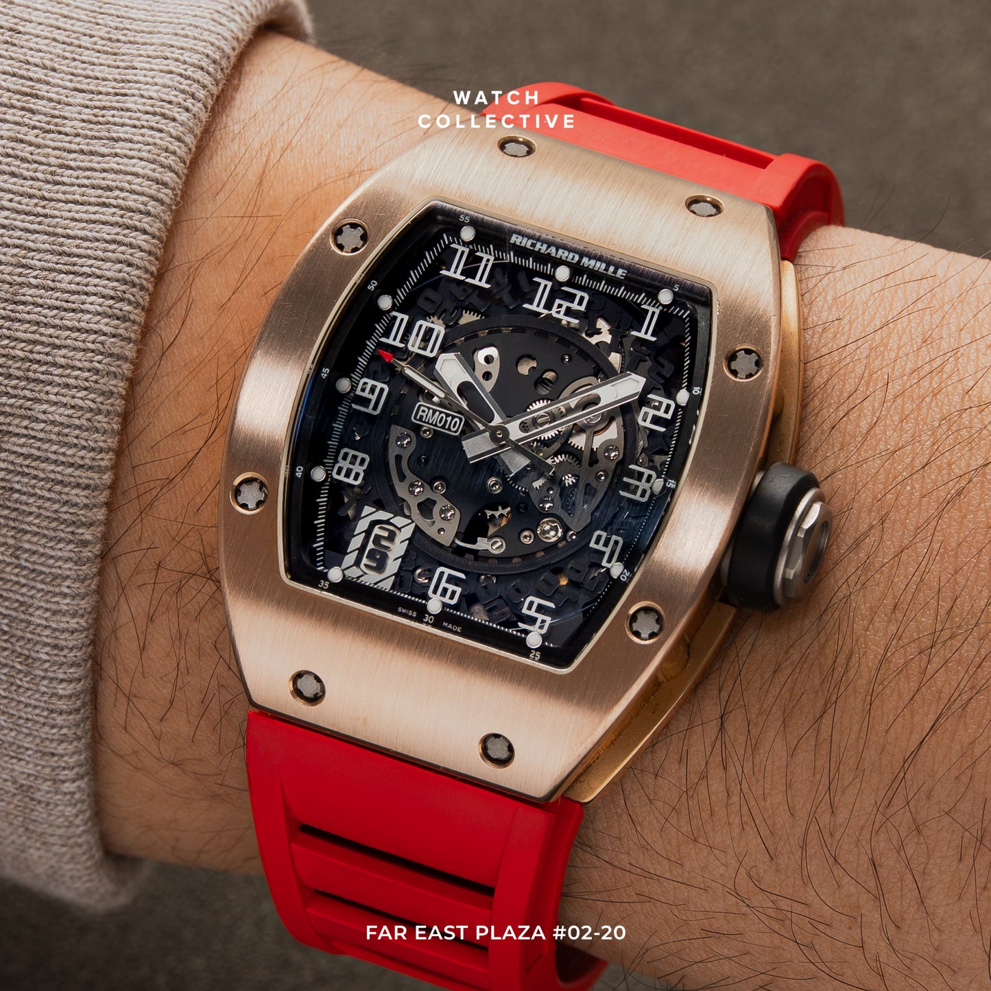 Richard Mille Curved Tonneau 18k Rose Gold 39.3x48mm 18k rose gold automatic