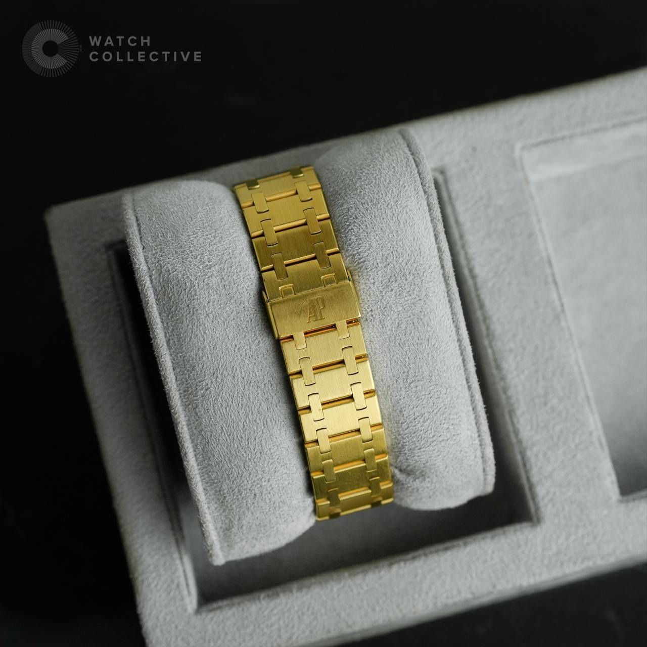 Audemars Piguet Royal Oak Ladies 18k Yellow gold 30mm automatic 14470BA