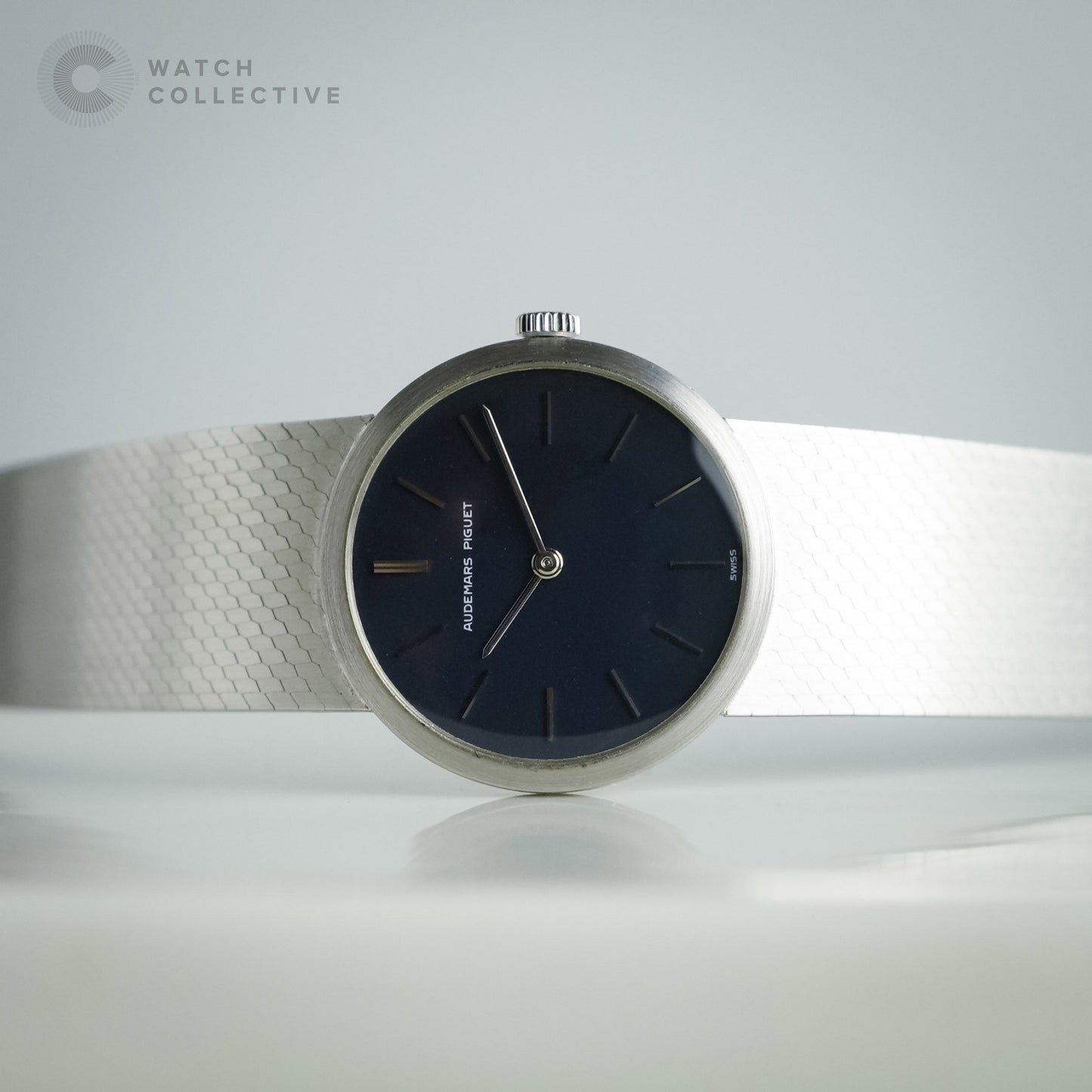 Audemars Piguet Vintage Classic Blue Dial 18k White Gold 24mm Manual Wind