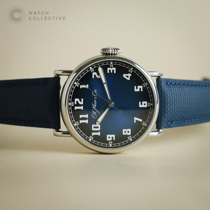 H. Moser & Cie Centre Seconds Blue Dial stainless steel 42mm 8200-1201