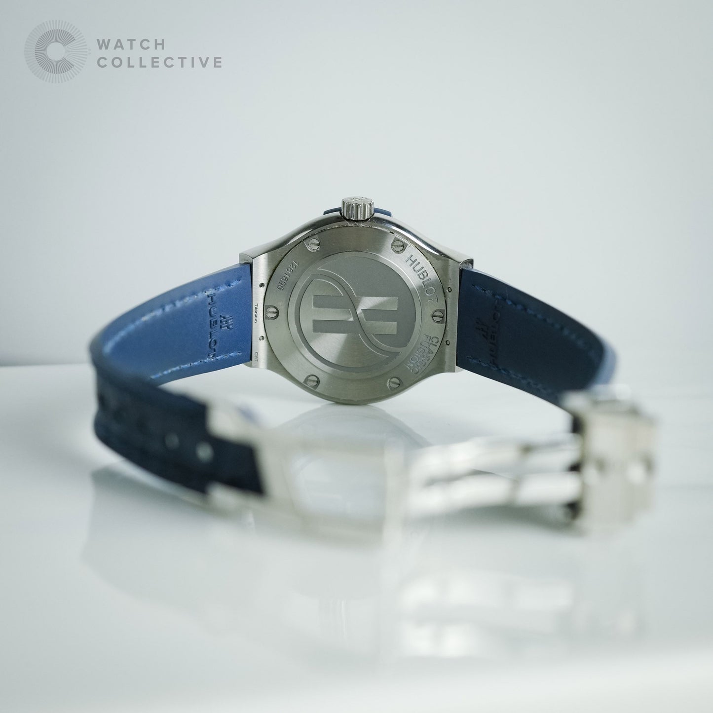 Hublot Classic Fusion Blue Dial Quartz 33mm 581.NX.7170.LR