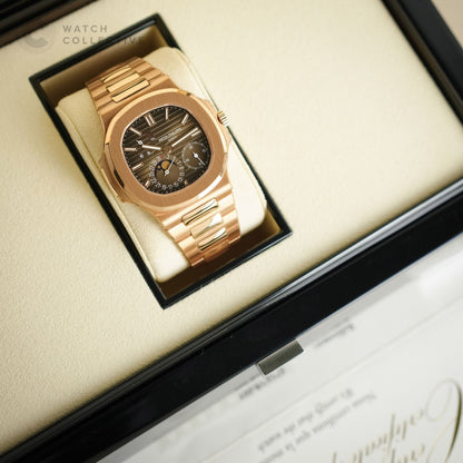 Patek Philippe Nautilus Moonphase Rose Gold Bracelet 40mm automatic 5712/1R