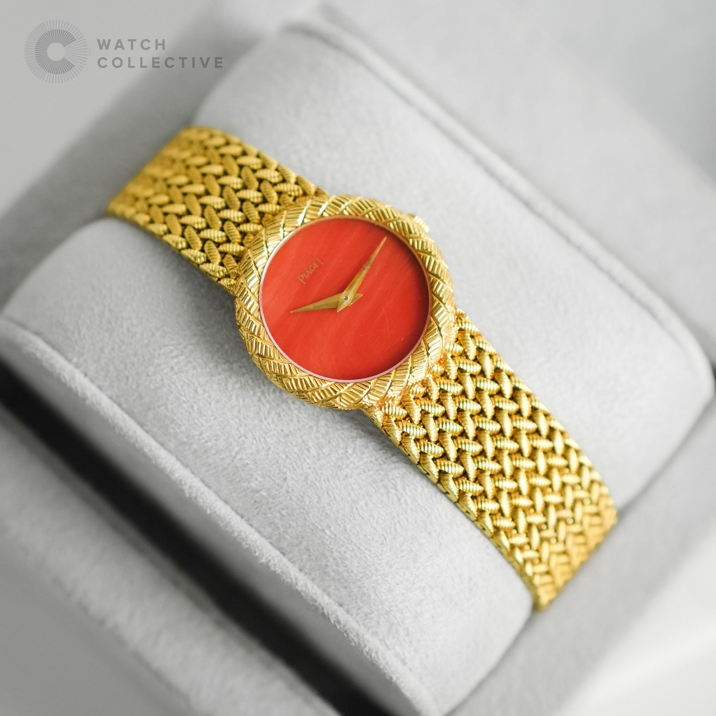 Piaget Coral Dial 18k Yellow Gold integrated bracelet 24mm Manual 9040 D 3