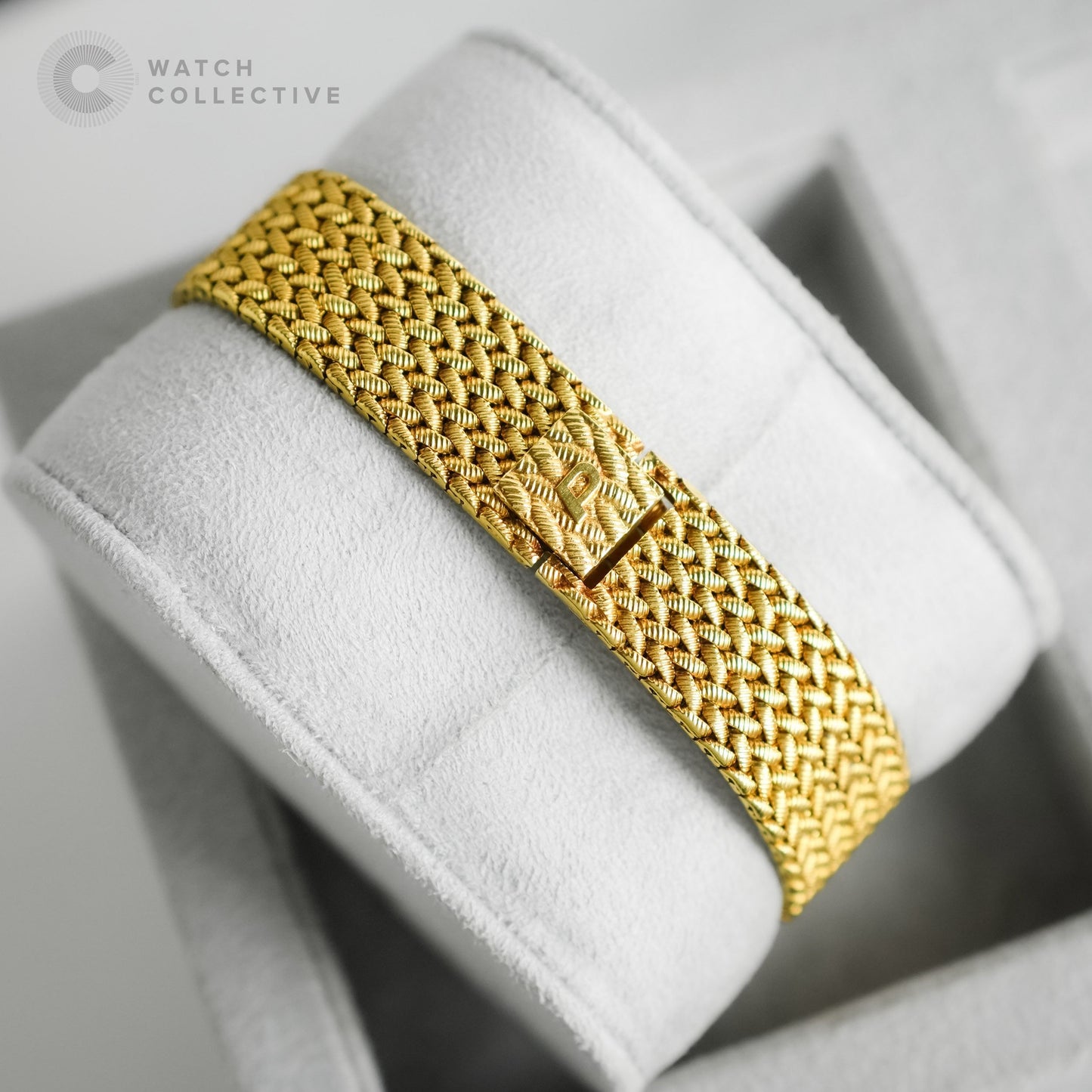 Piaget Coral Dial 18k Yellow Gold integrated bracelet 24mm Manual 9040 D 3