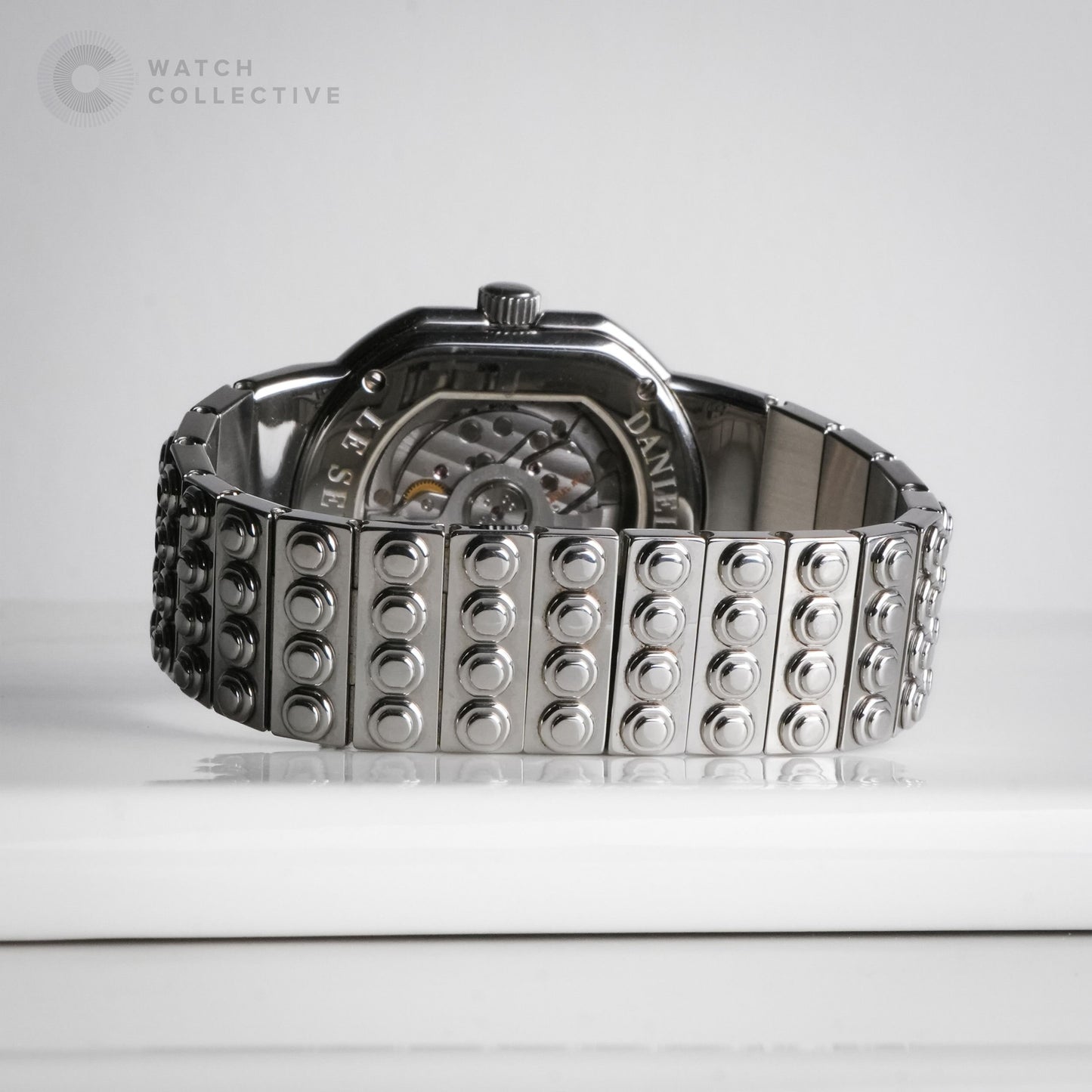 Daniel Roth Automatic Date Coral Stainless steel 32mm 177.J.10.506.B1.BD