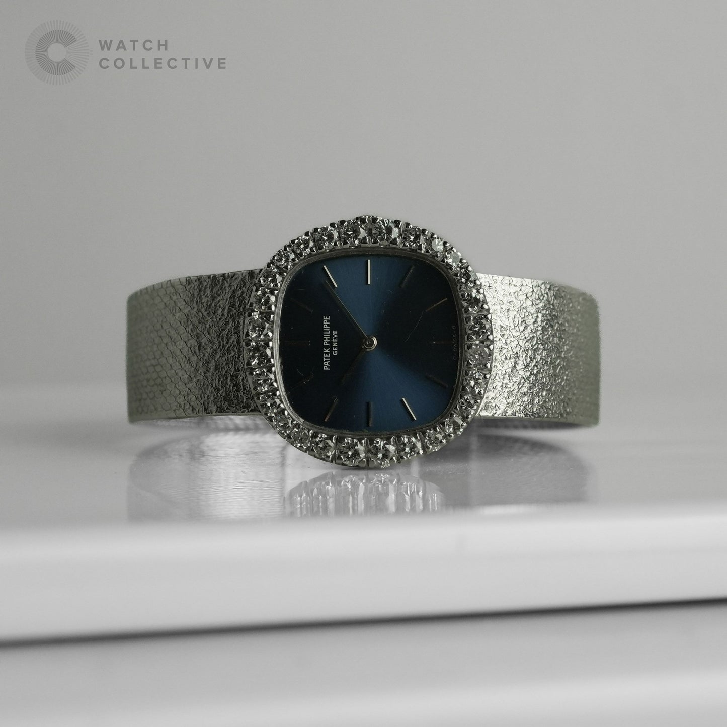 Patek Philippe Ellipse 18k White Gold Blue Dial Diamond bezel 27mm Manual 4216/1