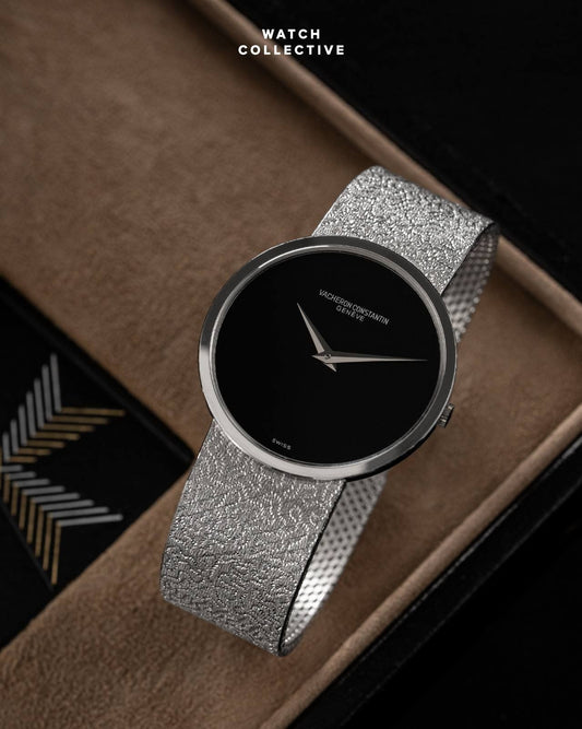 Vacheron Constantin 18k White Gold Integrated bracelet onyx dial 33002BC