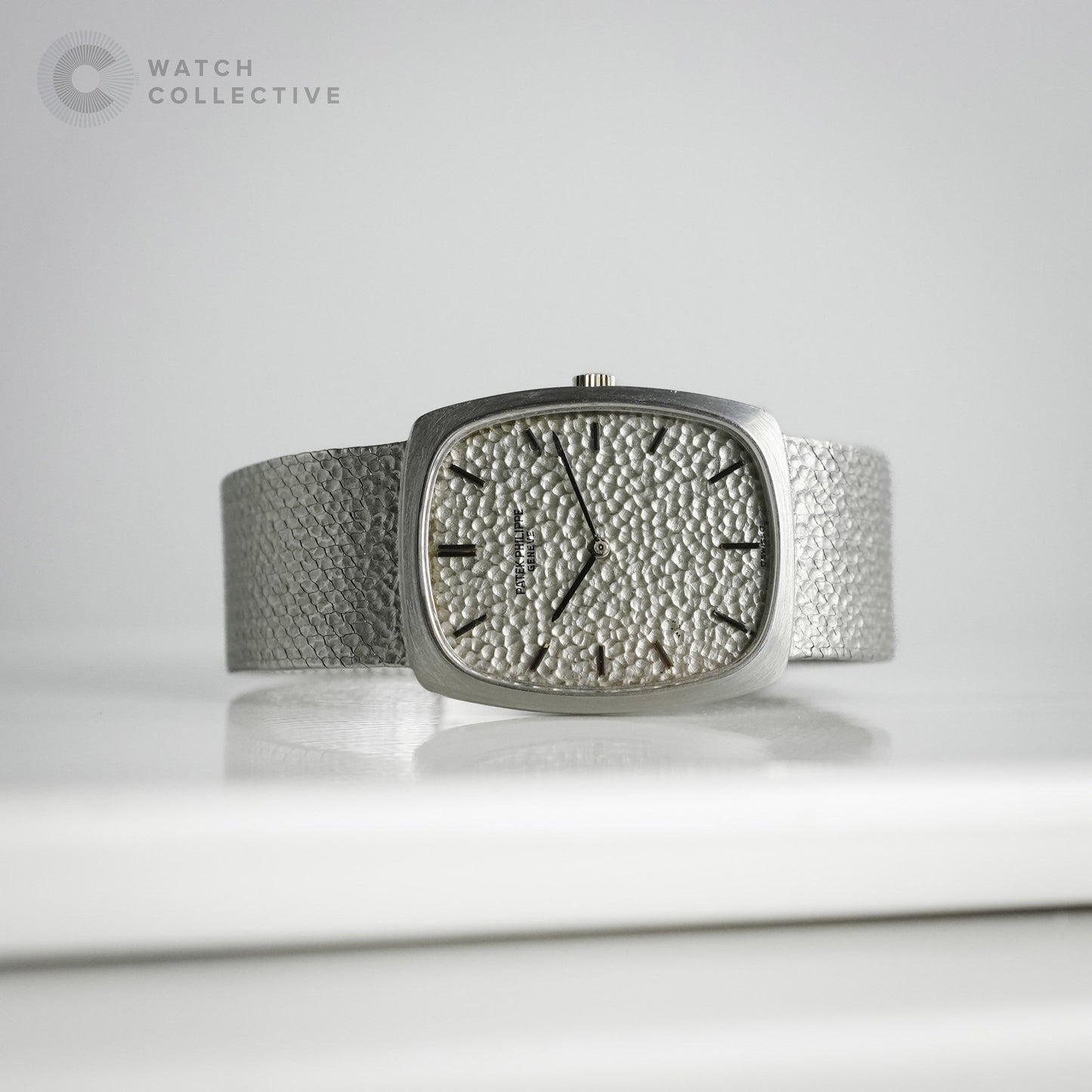 Patek Philippe Ellipse 18k White gold hammered dial and bracelet 26mm Manual 3567