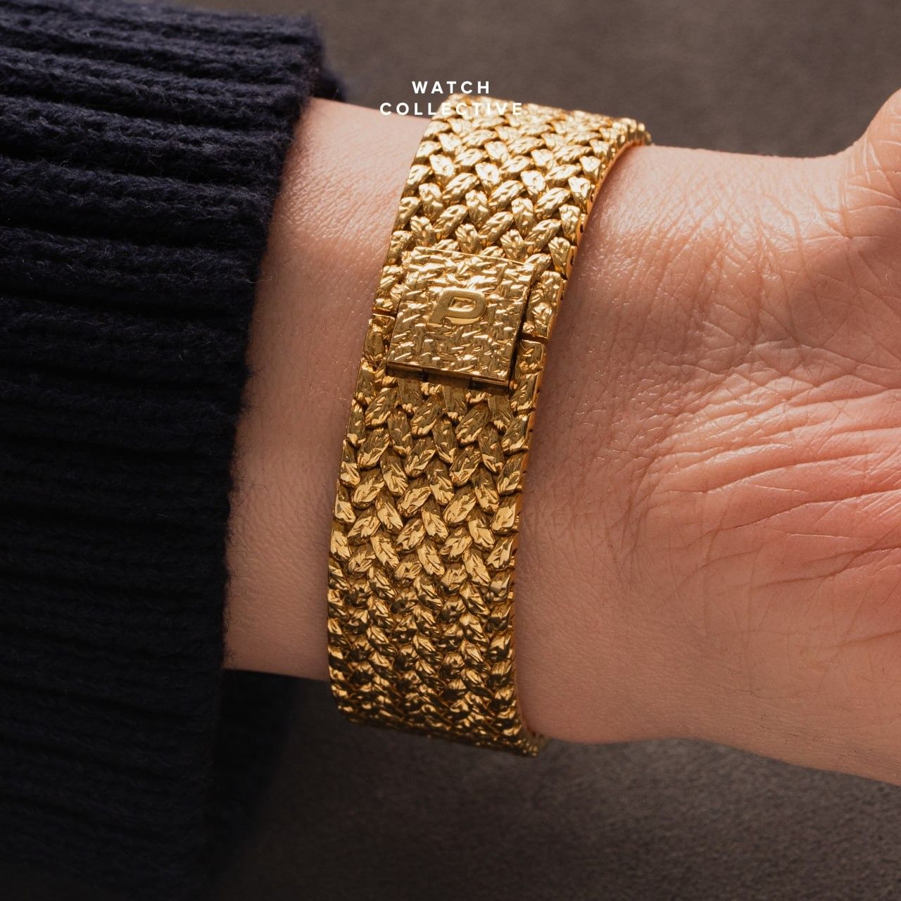 Piaget Vintage Lapis & Pave Diamond Dial 18K Yellow Gold 23mm Manual 9902D2