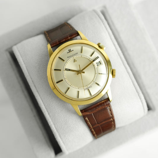 Jaeger Le-Coultre Memovox ALARM 18K Yellow Gold 37mm White dial K825