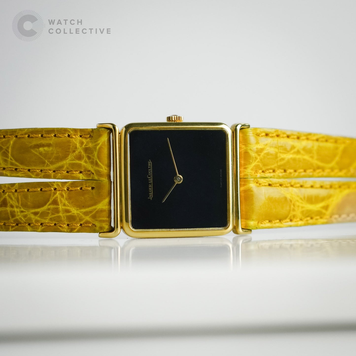 Jaeger-LeCoultre Square Onyx Dial 750 Yellow Gold 26mm Manual 911721