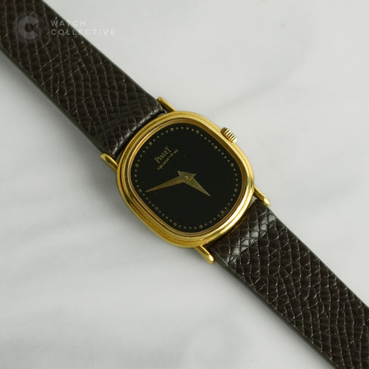 Piaget Ellipse Onyx 18k Yellow Gold leather strap 20mm quartz 8968