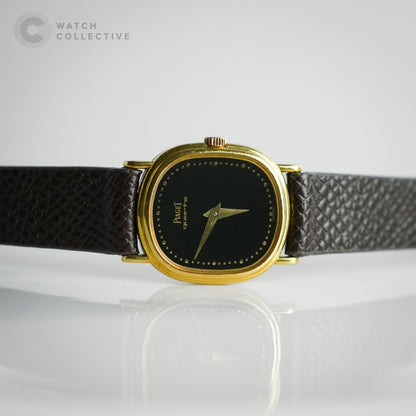 Piaget Ellipse Onyx 18k Yellow Gold leather strap 20mm quartz 8968