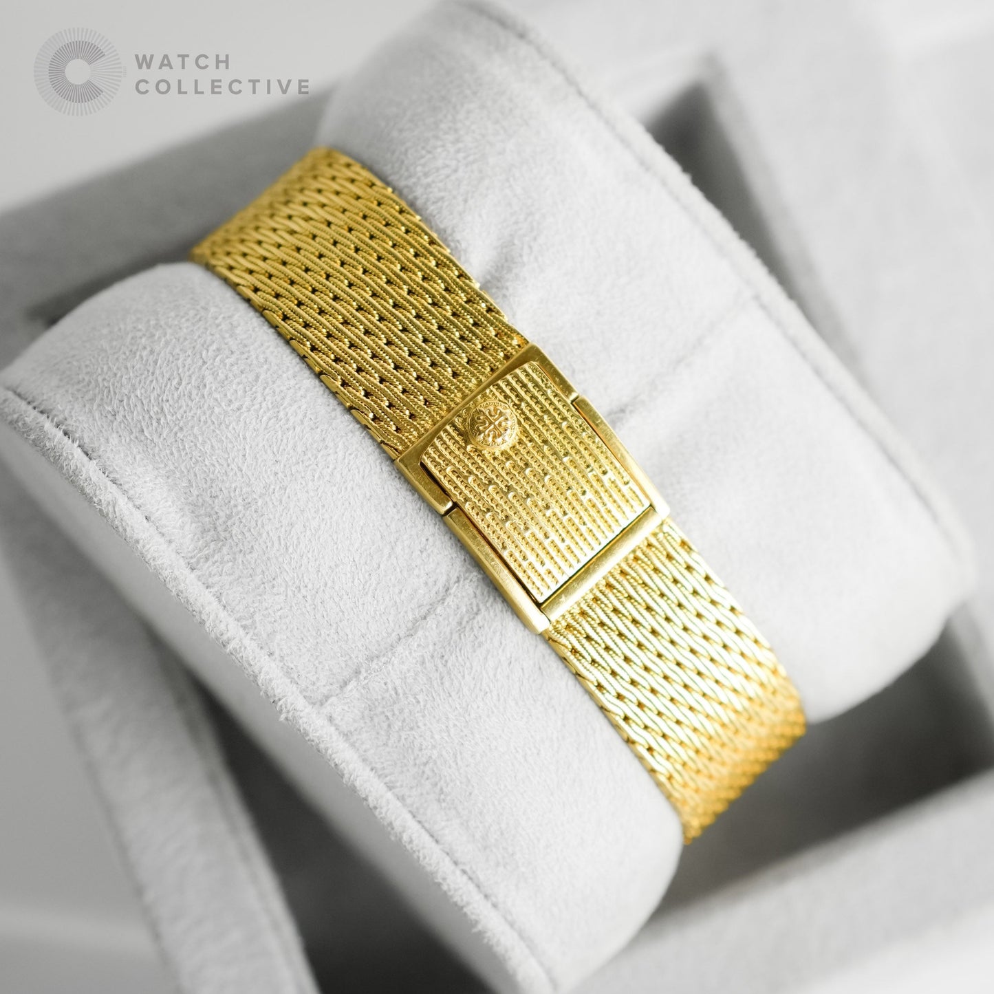 Patek Philippe Ellipse 18k Yellow gold 26x31mm quartz 3856