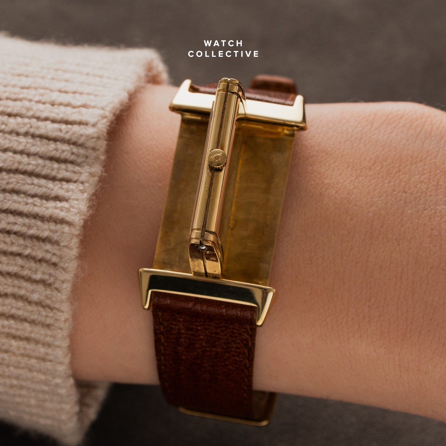 Jaeger-LeCoultre Reverso Ultrathin 18k Yellow gold 23x38mm quartz 140.105
