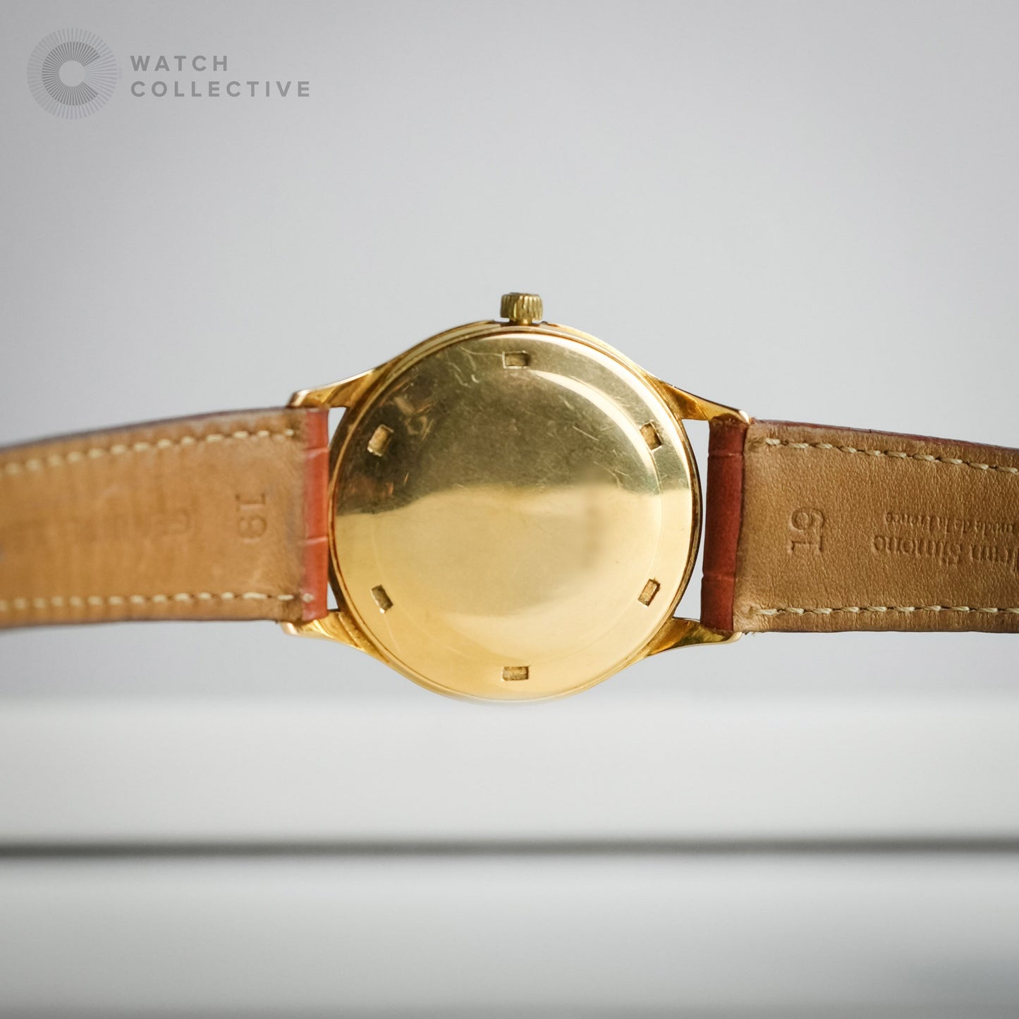 Jaeger-LeCoultre Vintage 18k yellow gold manual 34mm