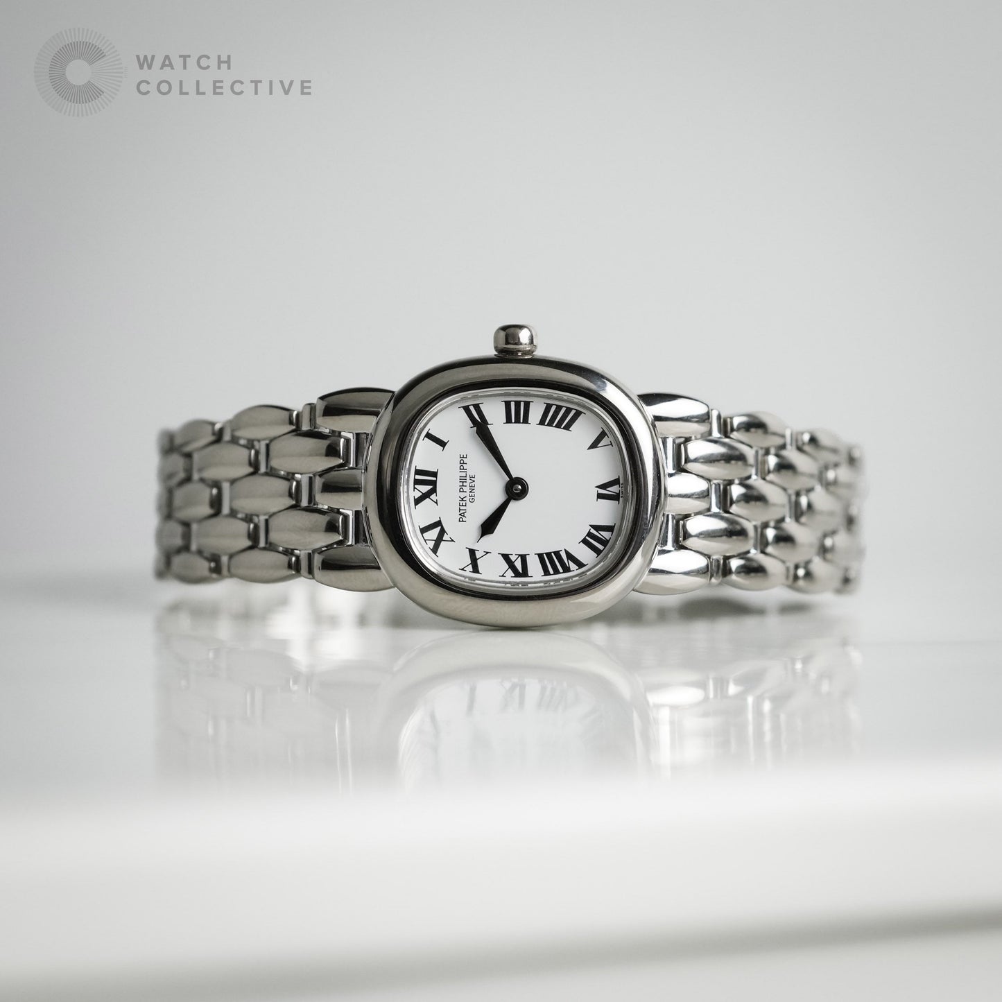 Patek Philippe Golden Ellipse 18k white gold 26x23mm quartz 4830