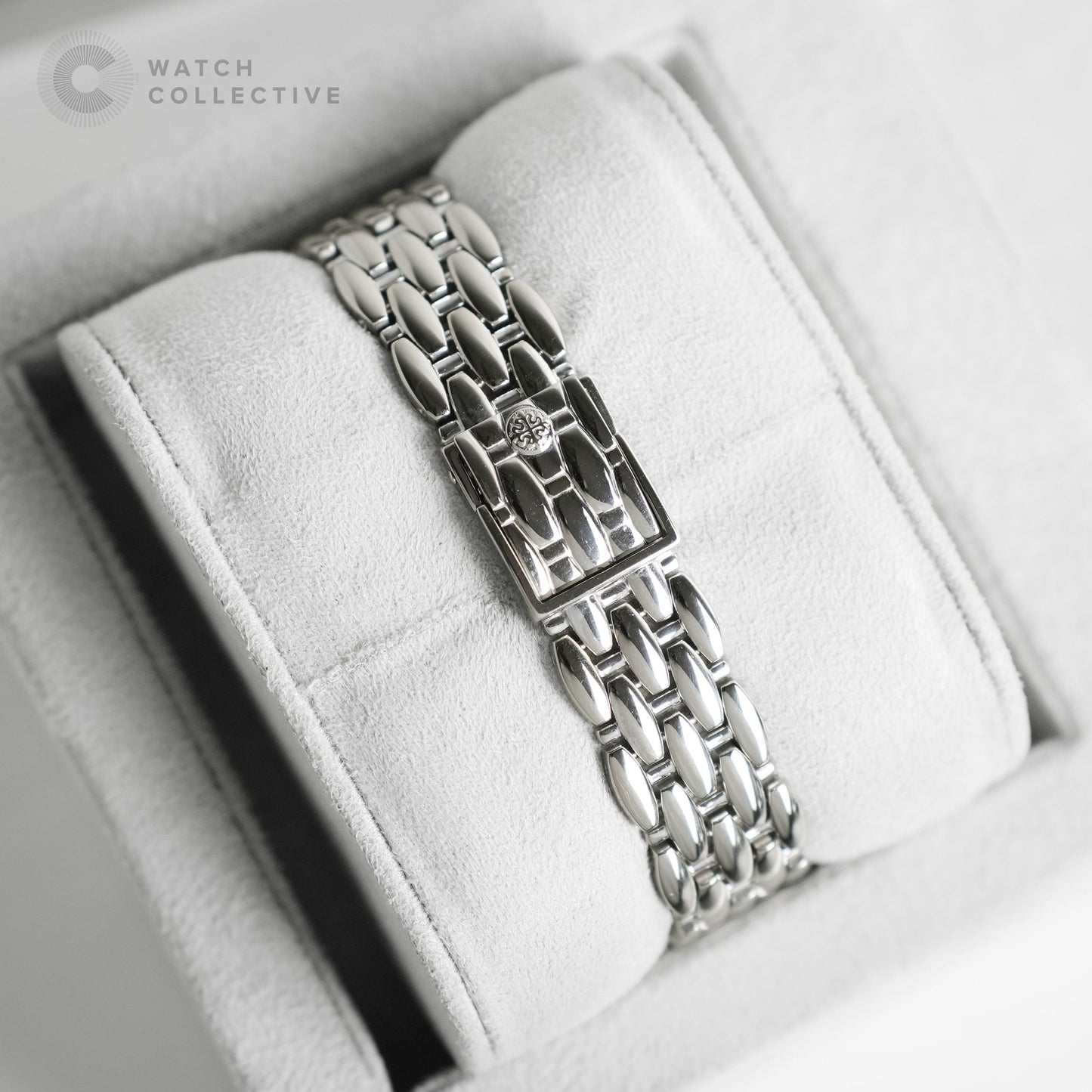 Patek Philippe Golden Ellipse 18k white gold 26x23mm quartz 4830